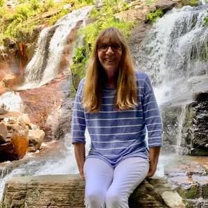 Meet your Posher, Lynda